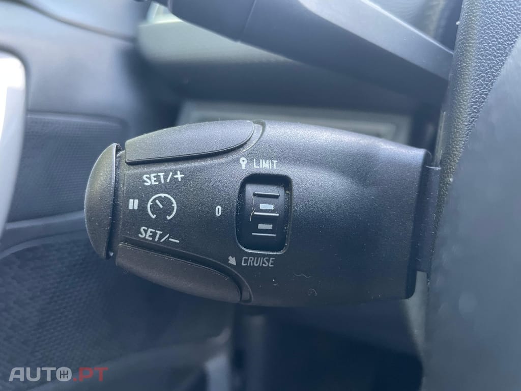 Peugeot 2008 PureTech 82 Active