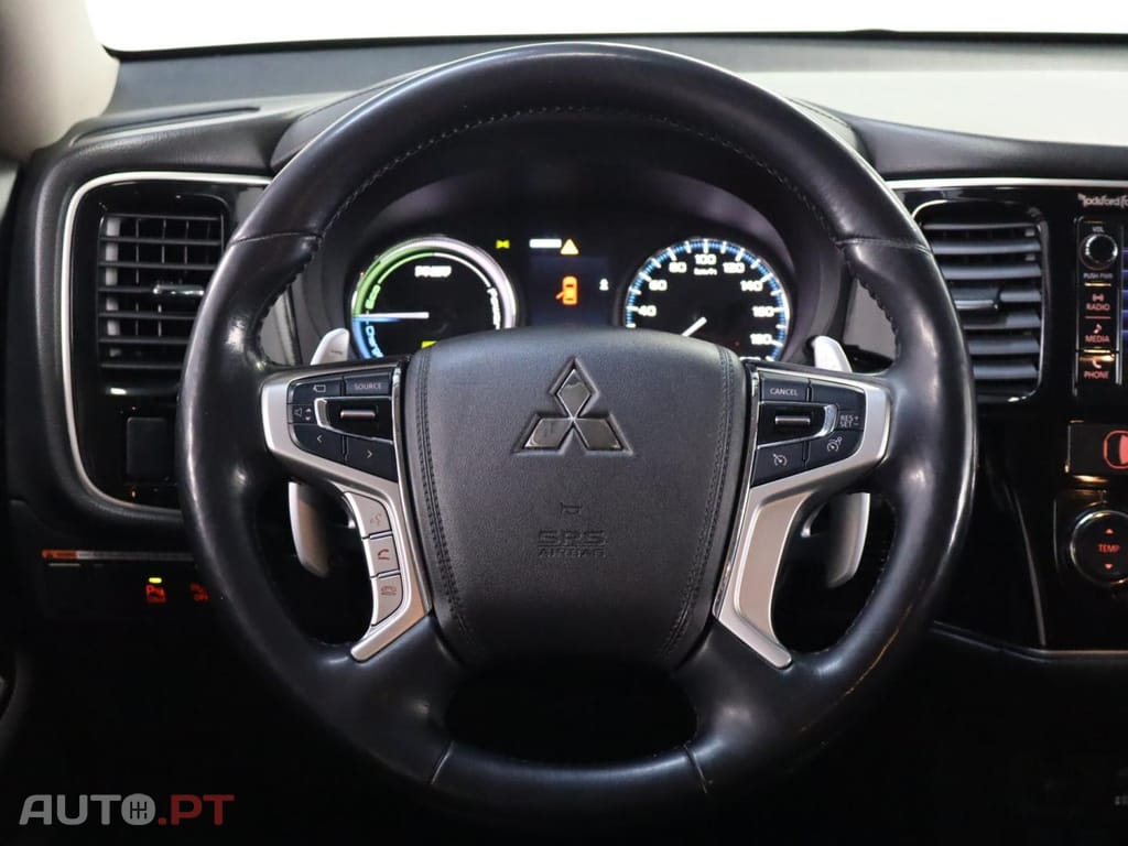Mitsubishi Outlander 2.0 Mivec PHEV Intense Navi