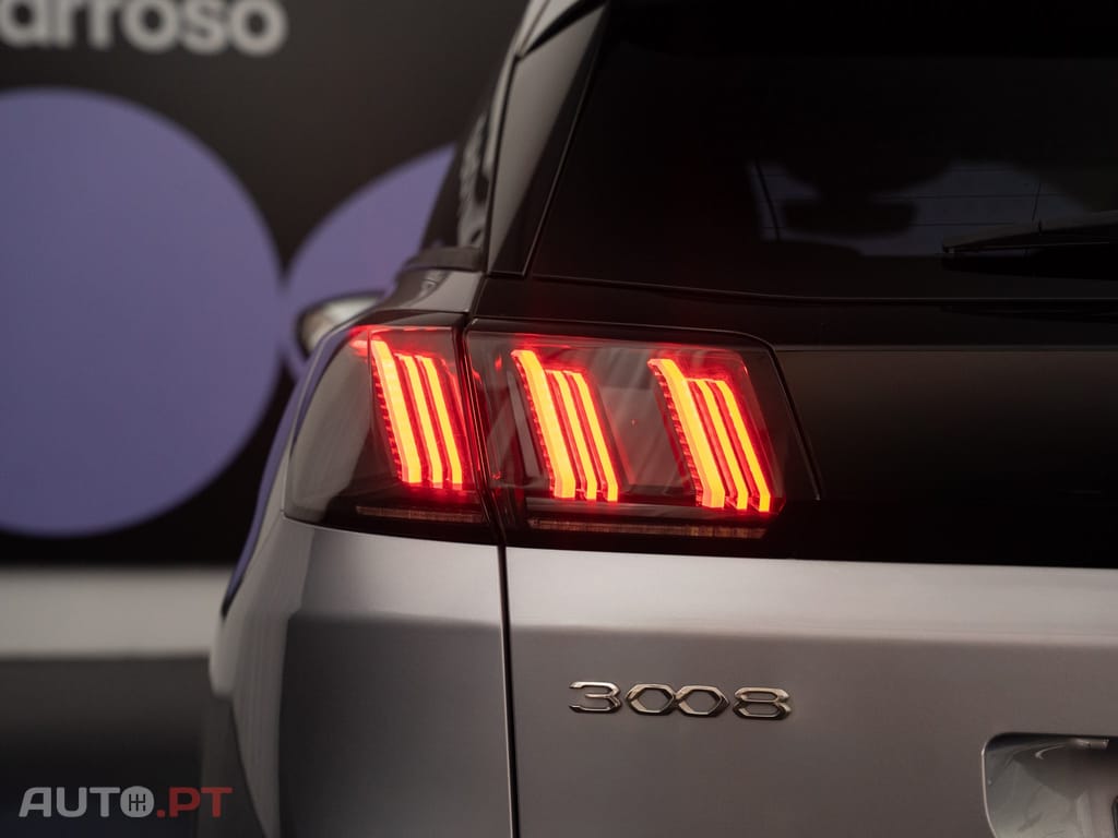 Peugeot 3008 1.6 Hybrid Allure e-EAT8