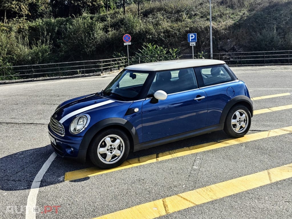 MINI Cooper Cooper D