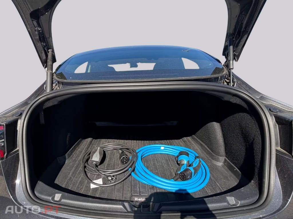 Tesla Model 3 Long Range Dual AWD I.V.A DEDUTIVEL