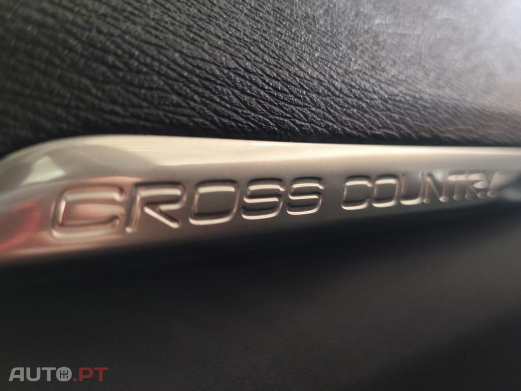 Volvo V40 Cross Country 1.6 D2 Momentum Powershift