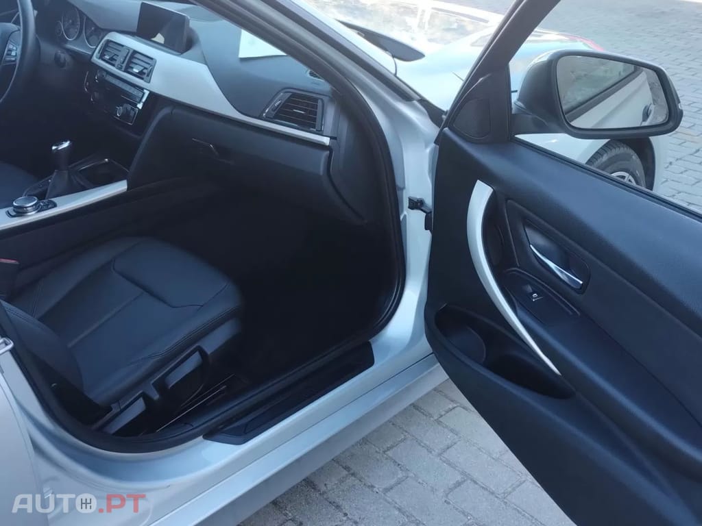 BMW 320 d Touring EfficientDynamics Line Luxury