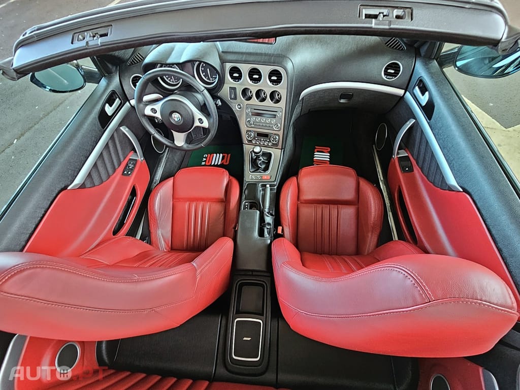 Alfa Romeo Spider 2.2 JTS 16V