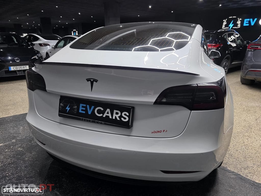 Tesla Model 3 Standard Range Plus RWD