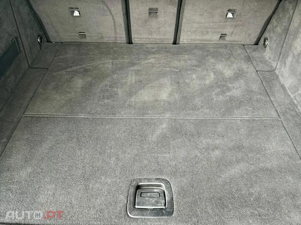 BMW iX xDrive 40 Pack Desportivo