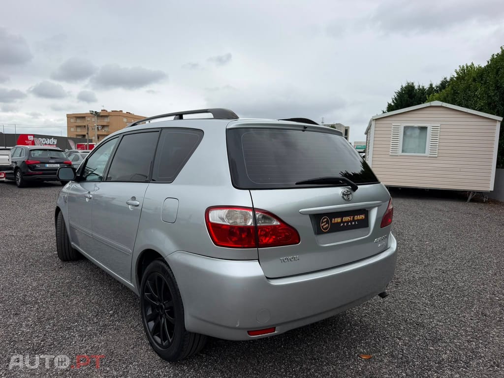 Toyota Avensis Verso 2.0 D-4D