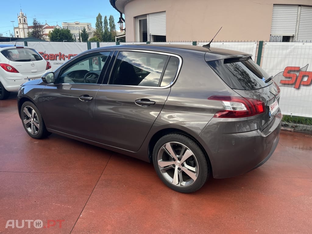 Peugeot 308 1.6 e-HDi Allure