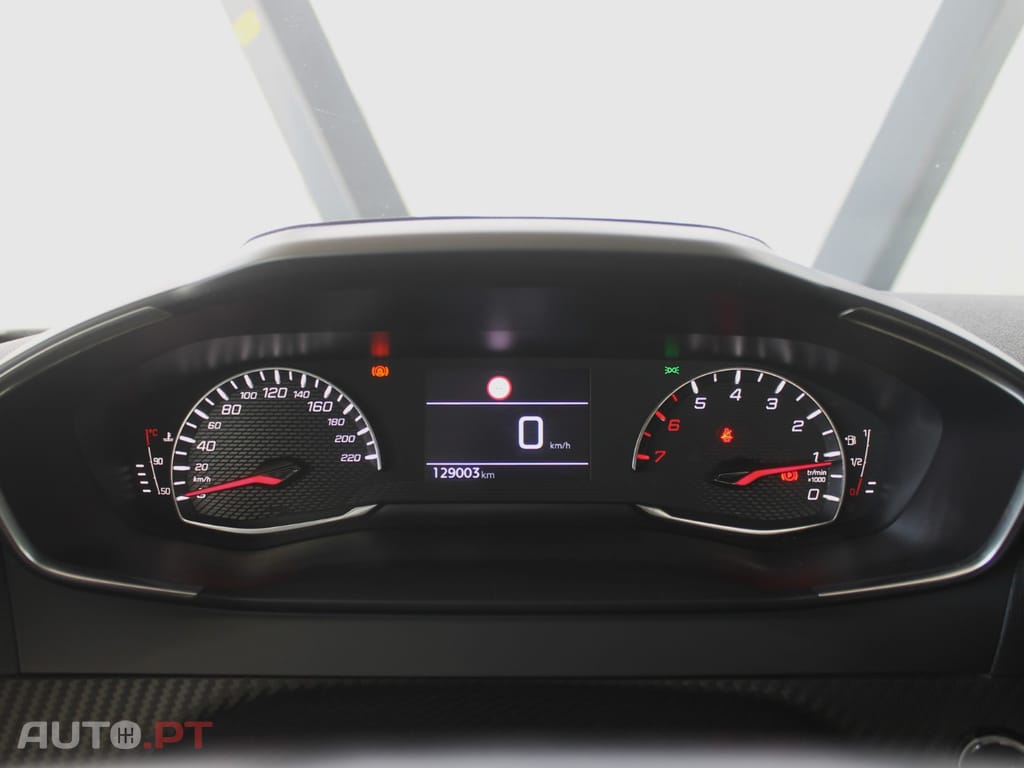 Peugeot 2008 1.5 BlueHDi Allure