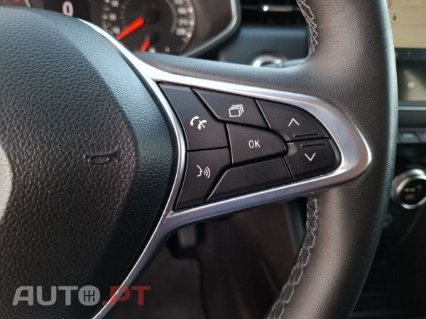 Renault Clio TCe 100 Intens