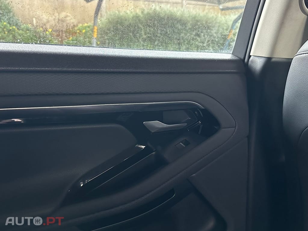 Land Rover Evoque 2.0 D150 AWD HSE Auto