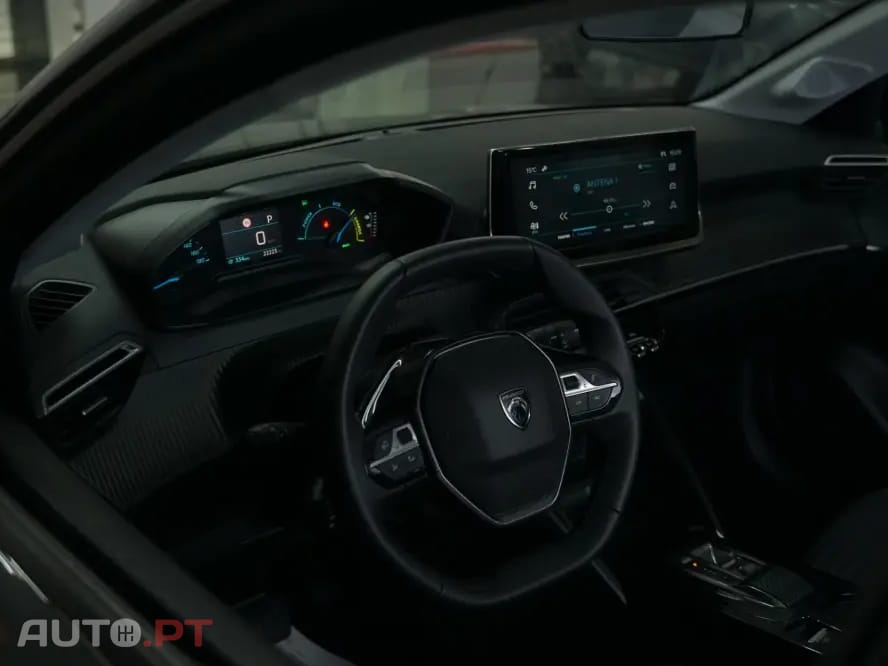 Peugeot E-208 50 kWh Active