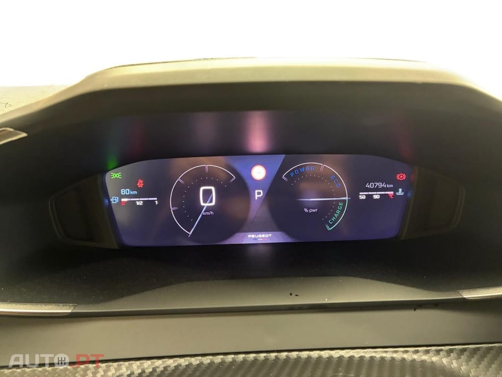 Peugeot 208 Hybrid Allure e-DCS6