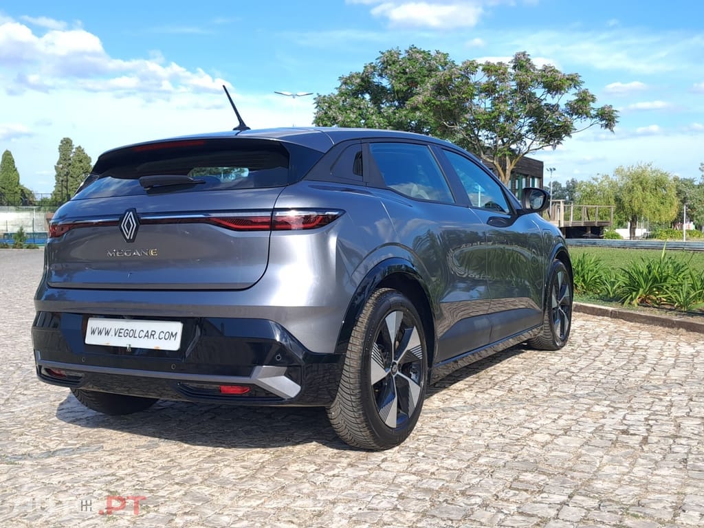 Renault Mégane E-Tech EV60 220hp optimum charge Equilibre