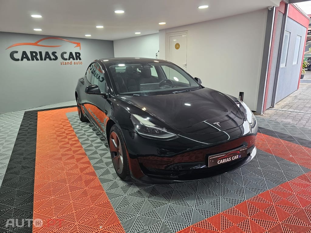 Tesla Model 3 Standard Range Plus RWD