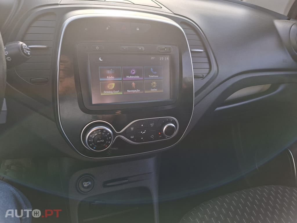 Renault Captur 0.9 TCE Exclusive — fotografia 21