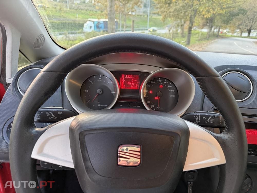 Seat Ibiza SC 1.6 TDi Sport DPF