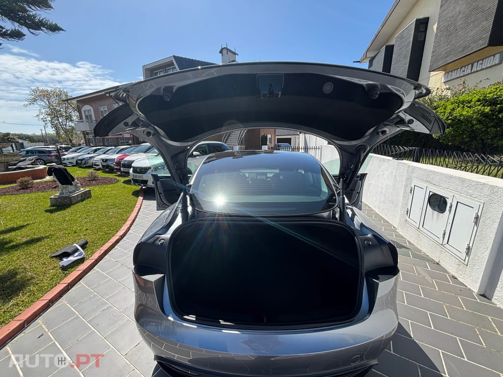 Tesla Model 3 Tração Traseira Premium