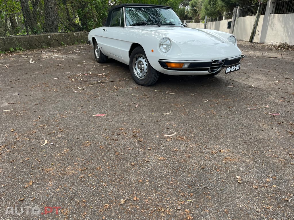 Alfa Romeo Spider 1300 junior