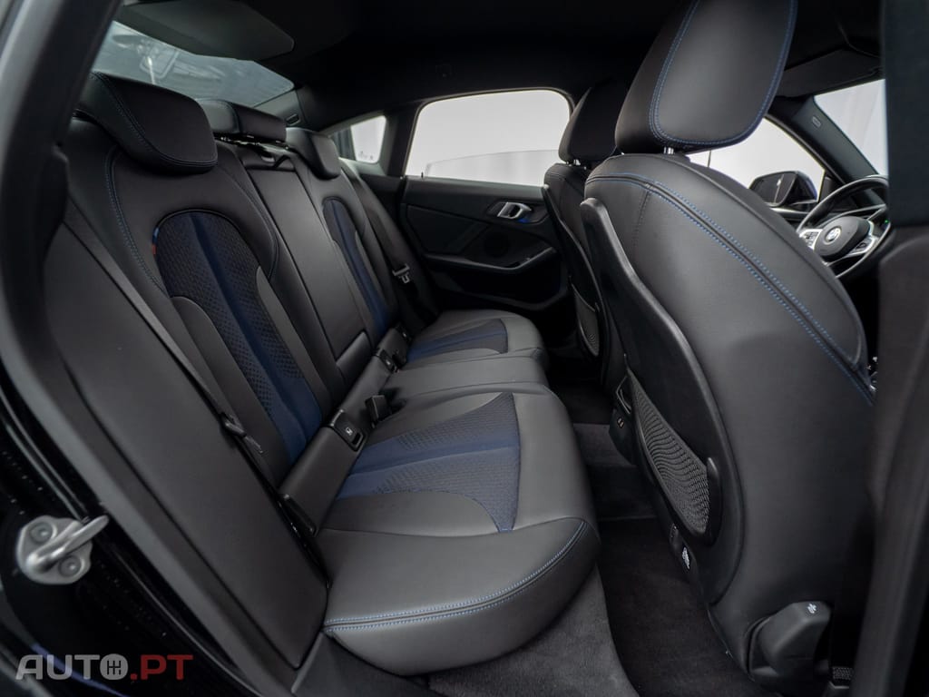 BMW 216 d Pack Desportivo M