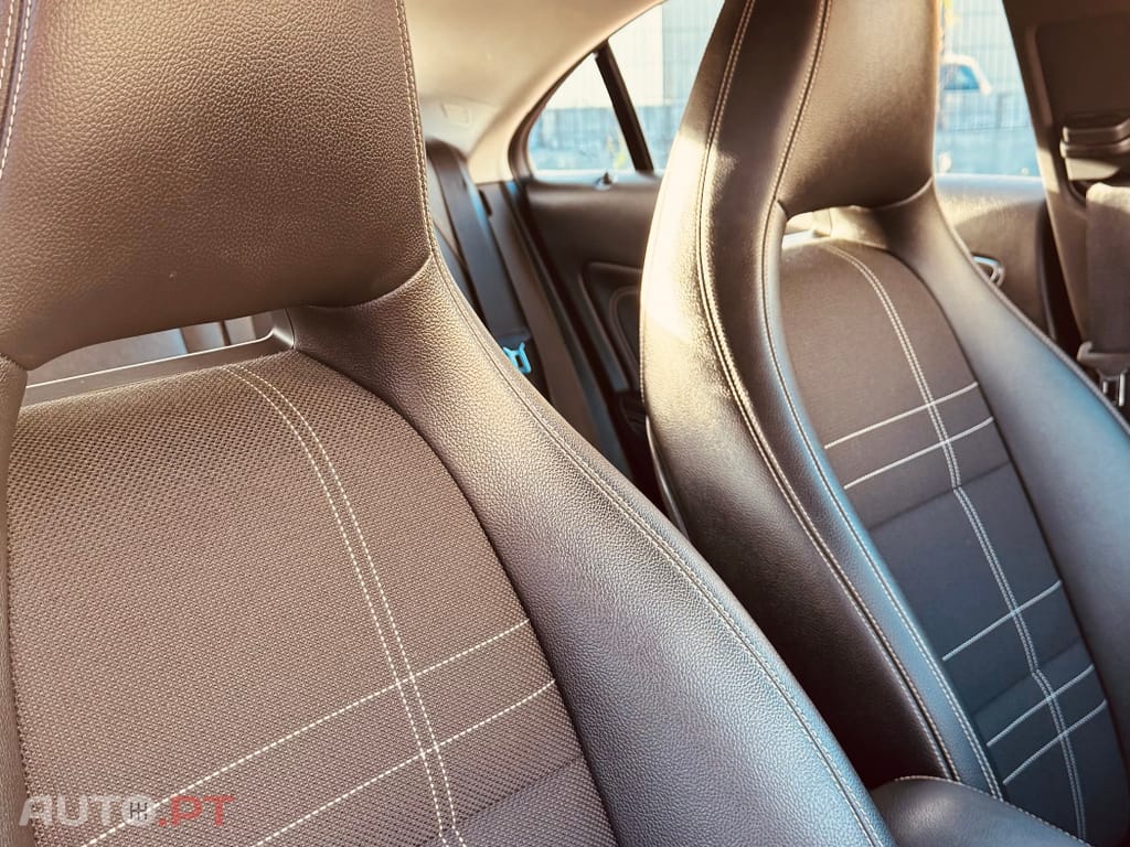 Mercedes-Benz CLA 220 CDi Urban Aut.111g