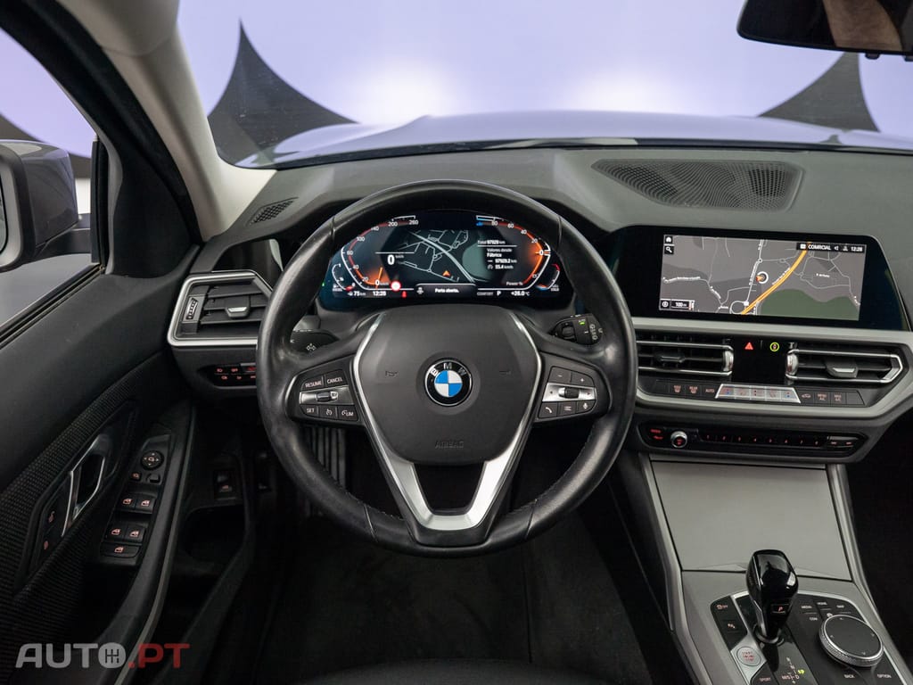 BMW 320 d Auto