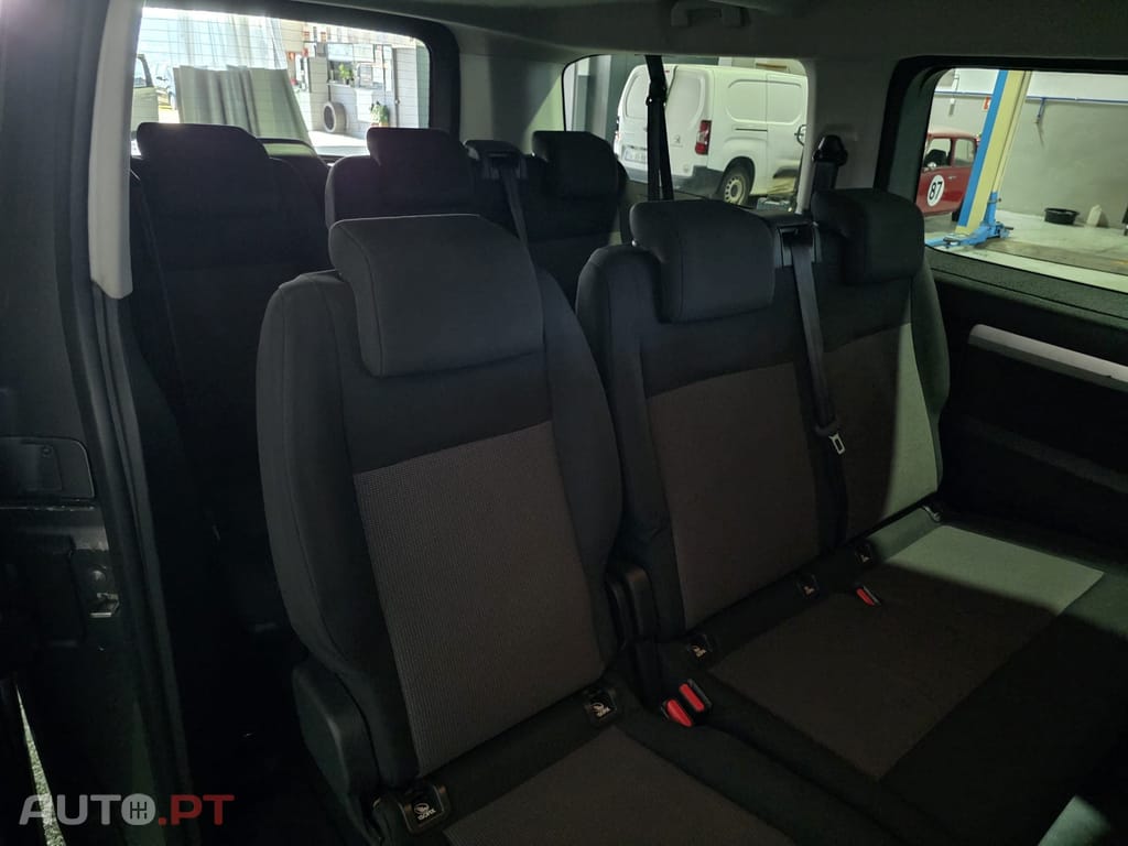 Peugeot Traveller 1.5 BLUEHDI LD3H1 ACTIVE STANDART