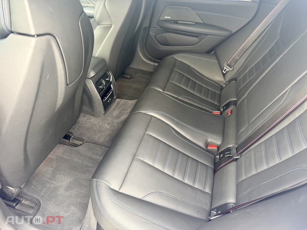 BMW i4 M50 Pack Desportivo M Pro — fotografia 28