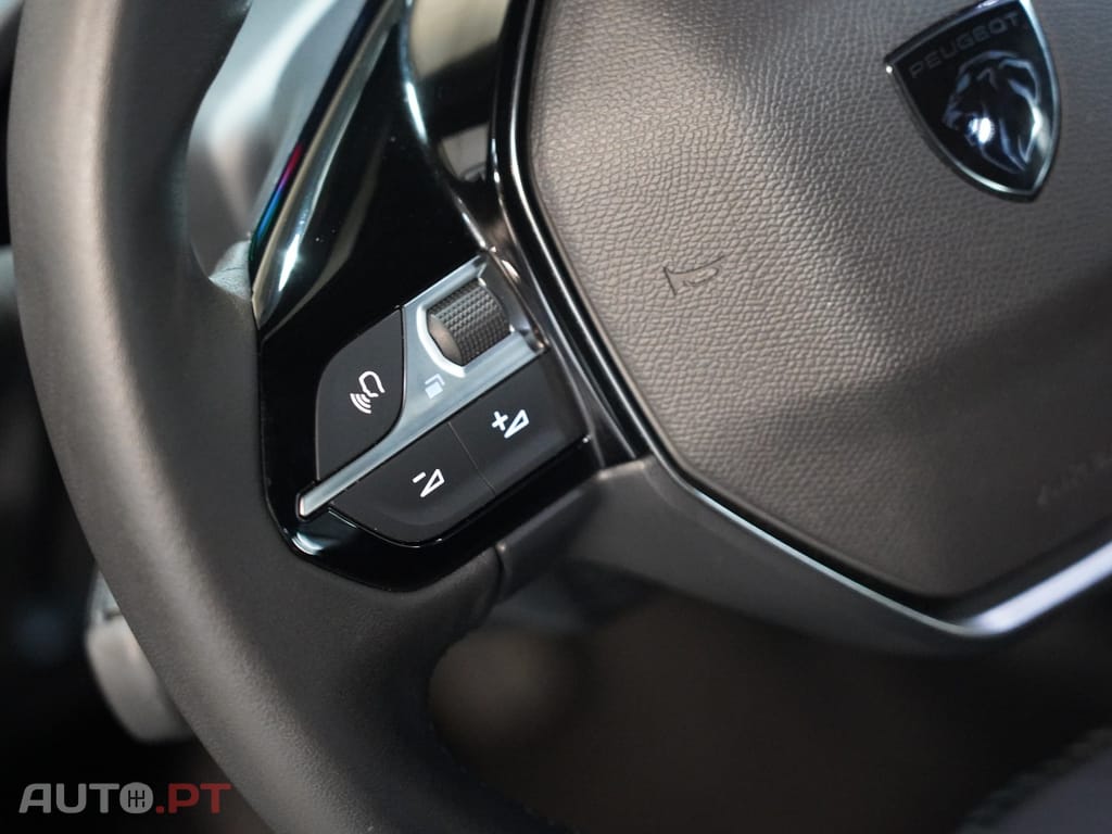 Peugeot 2008 1.2 PureTech Allure