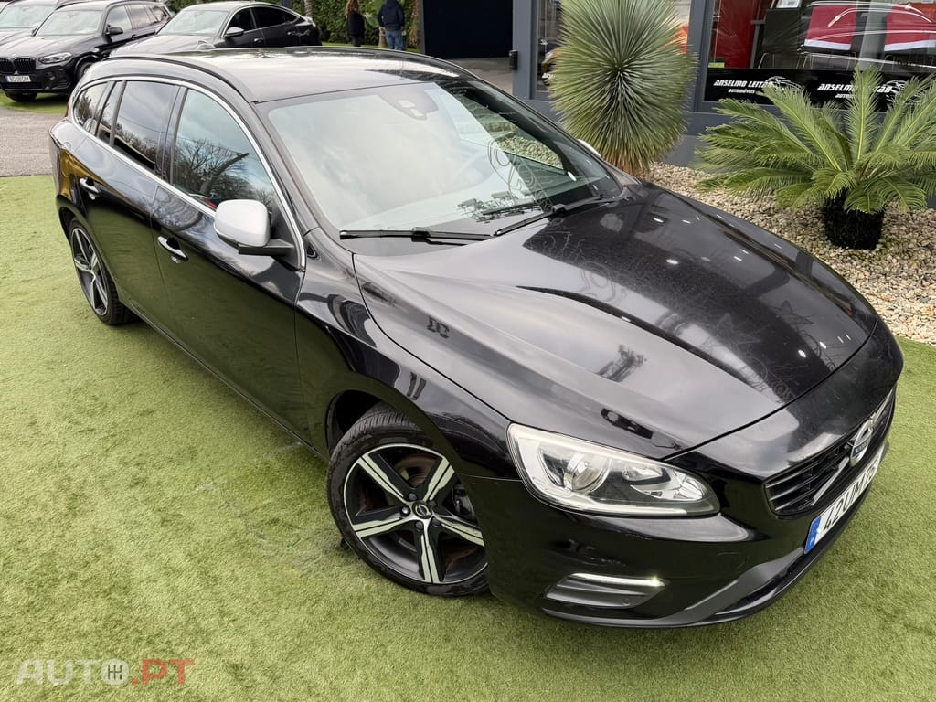 Volvo V60 2.0 D2 R-Design