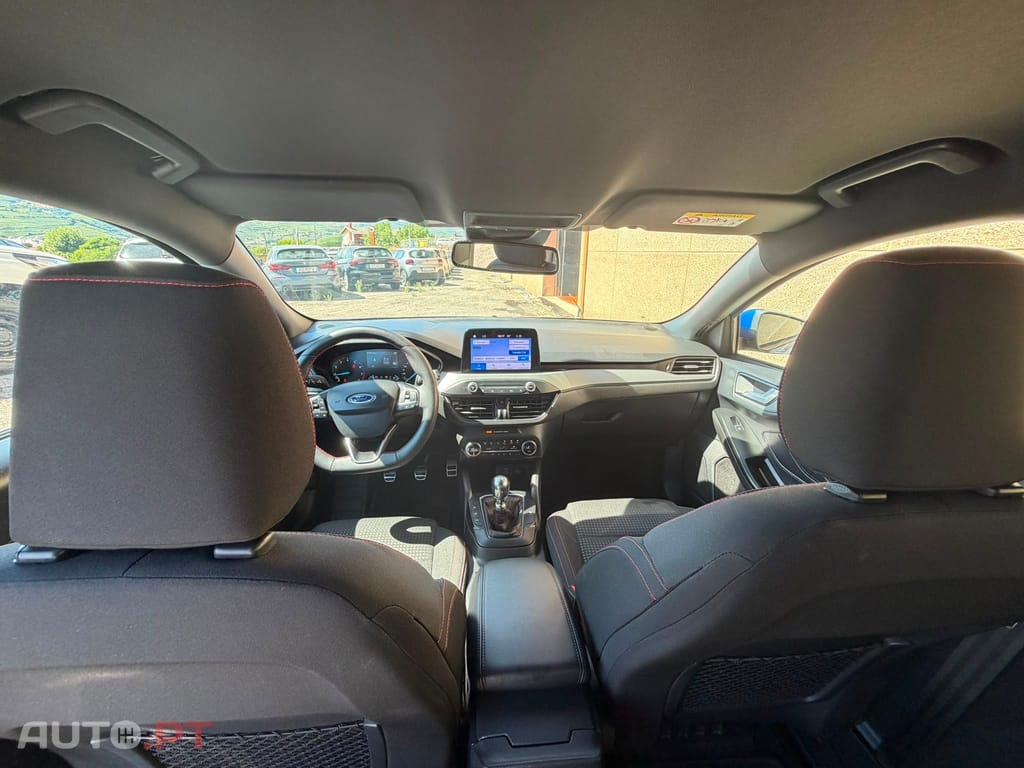 Ford Focus 1.0 EcoBoost MHEV Active