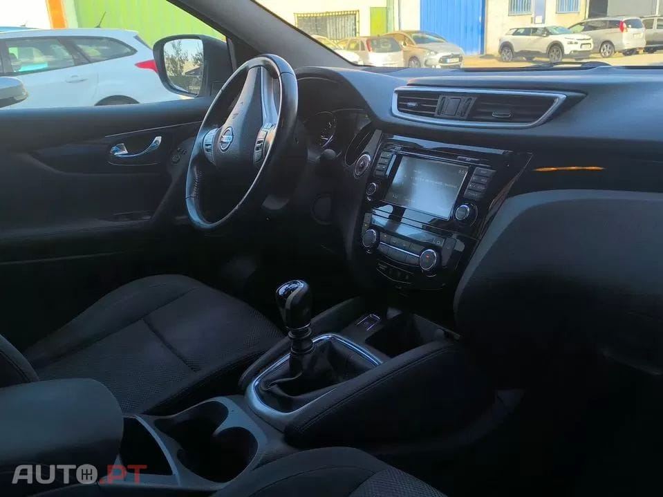 Nissan Qashqai 1.5 dCi Tekna J19