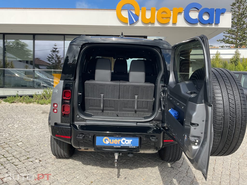 Land Rover Defender 3.0 D250 110 AWD X-Dynamic SE