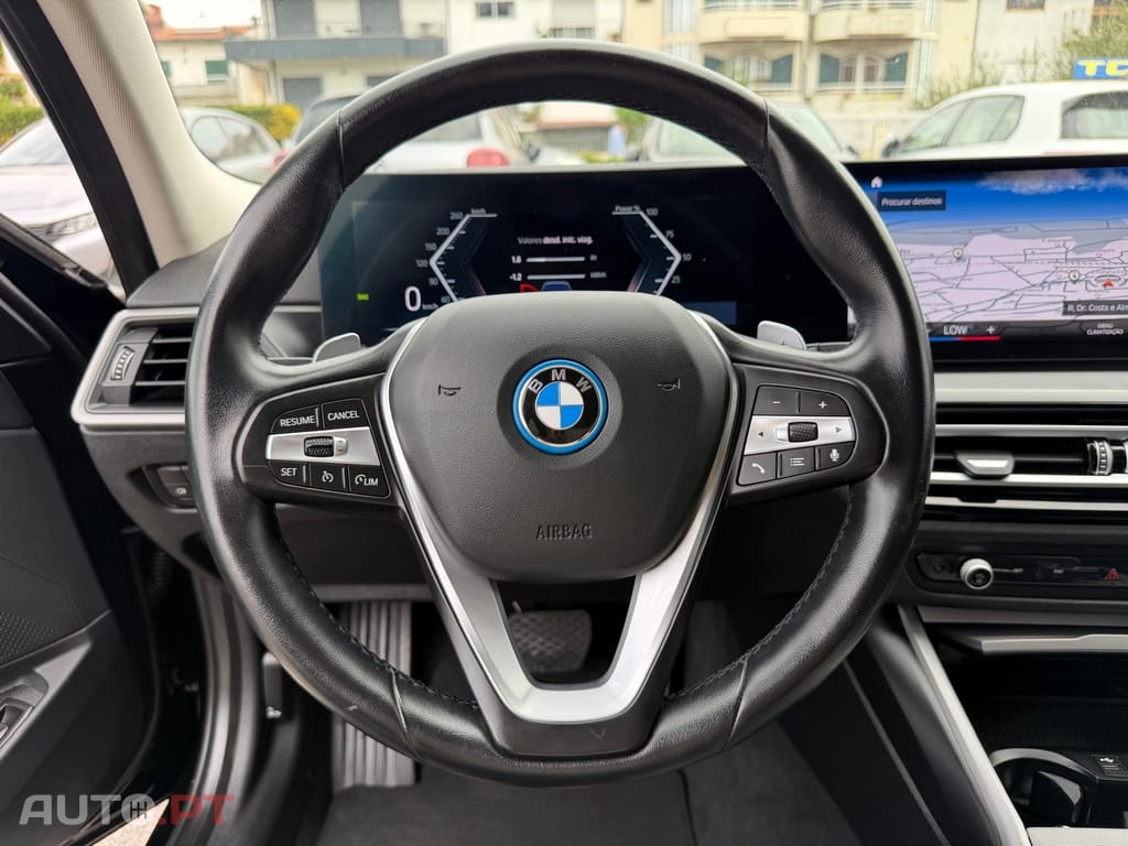 BMW 320 e Auto
