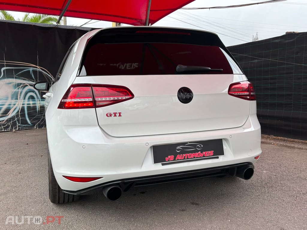 Volkswagen Golf 2.0 TSi GTi DSG Performance