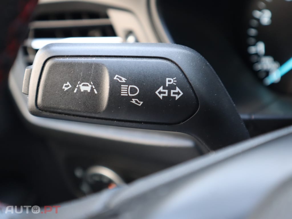 Ford Focus 1.0 EcoBoost MHEV ST-Line