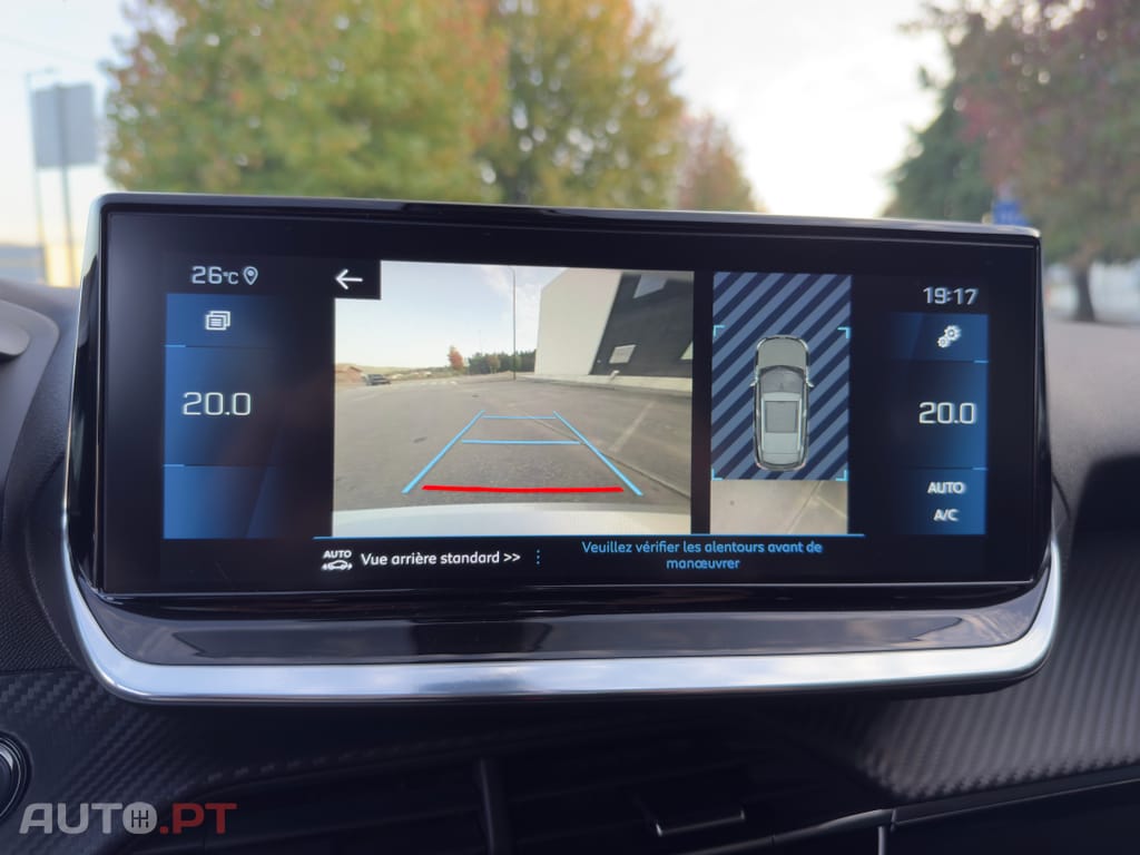Peugeot 2008 PureTech 130 EAT8 Allure