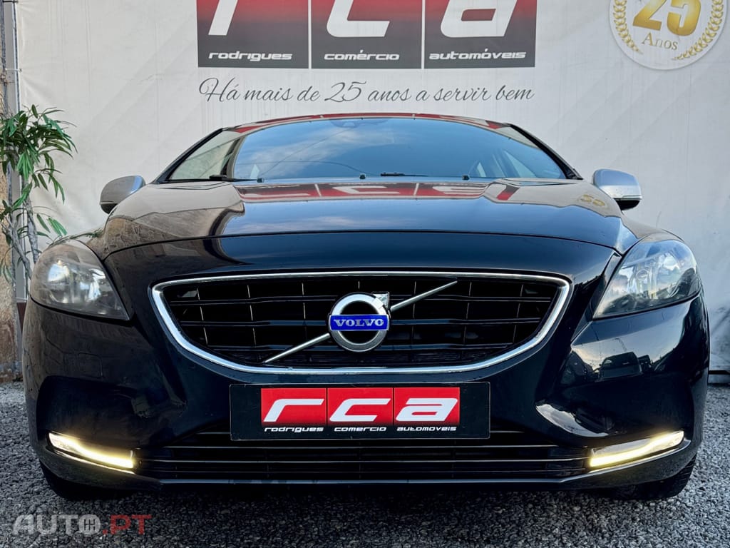 Volvo V40 1.6 D2 R-Design Momentum