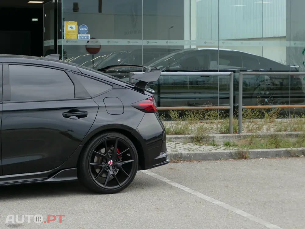 Honda Civic 2.0 i-VTEC Type-R