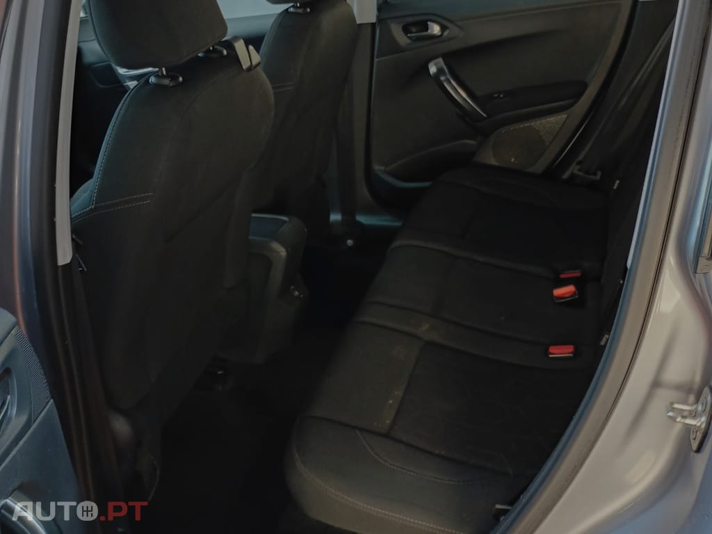 Peugeot 2008 1.2 VTI