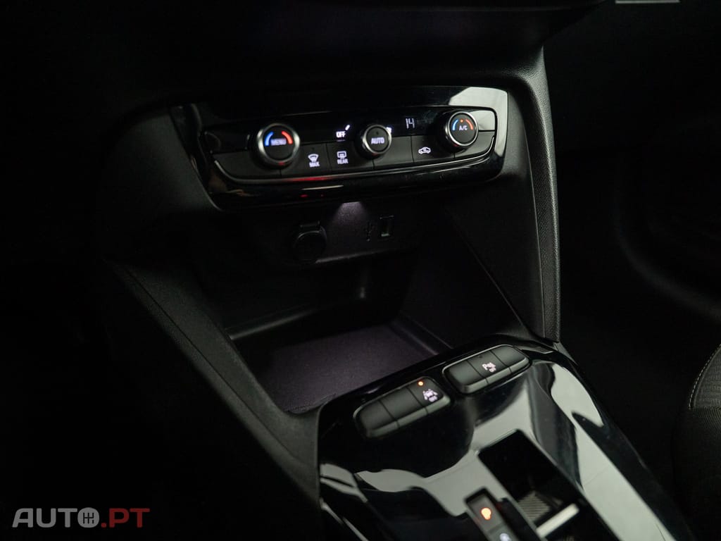 Opel Corsa-E Business