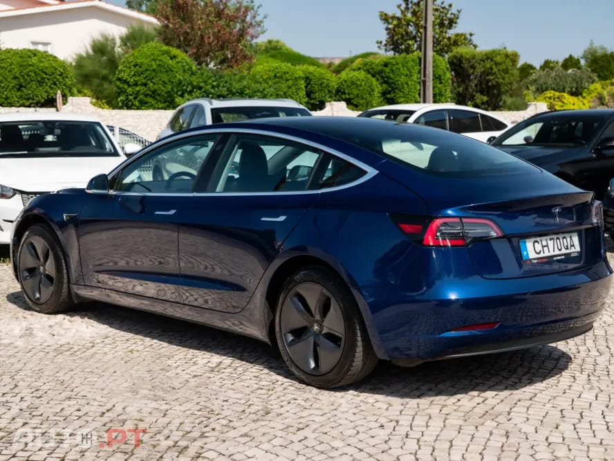 Tesla Model 3 Standard Range Plus RWD