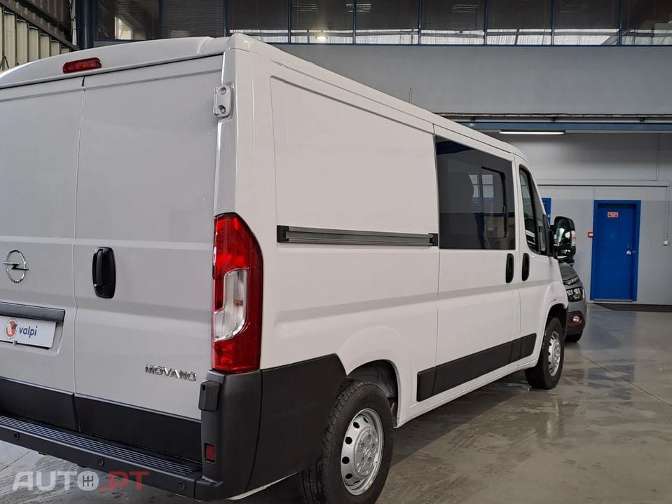 Opel Movano L2H1 3.5T 2.2 D 9 Lugares