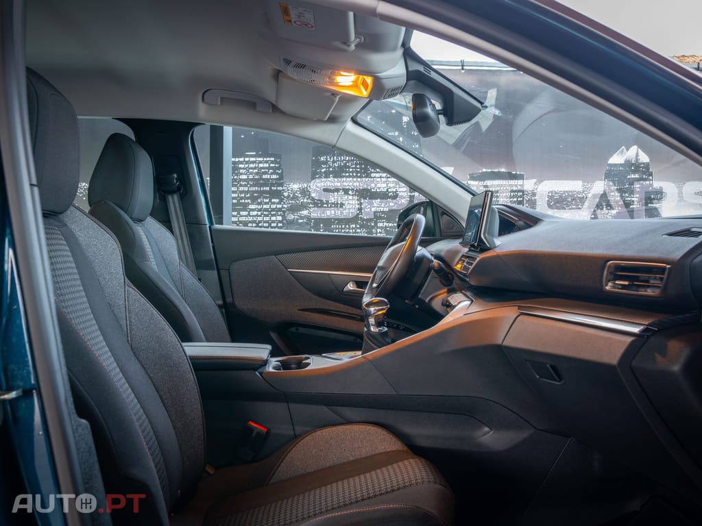 Peugeot 3008 1.5 BlueHDi Active Pack