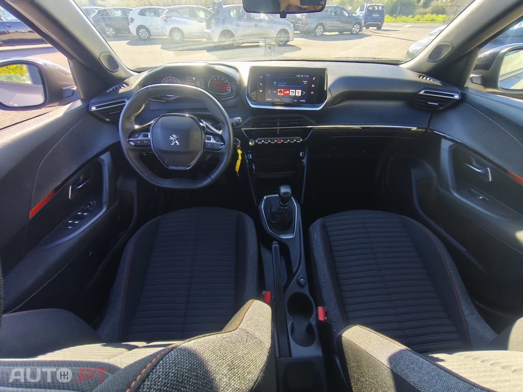 Peugeot 2008 1.2 PureTech Active Pack