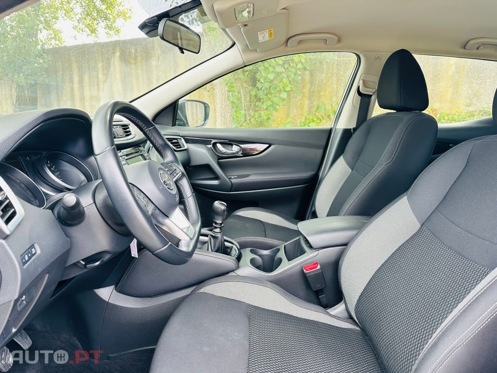 Nissan Qashqai 1.3 DIG-T Business Edition