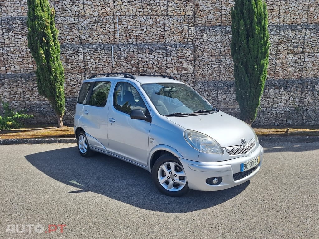 Toyota Yaris Verso 1.4 D-4D Sol