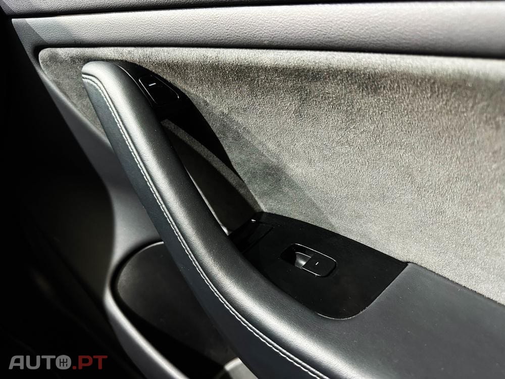 Tesla Model 3 Long-Range Dual Motor AWD