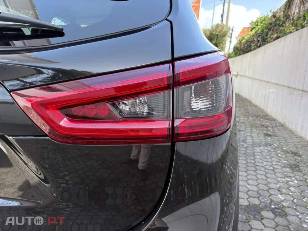 Nissan Qashqai 1.5 dCi N-Connecta Roda Suplente