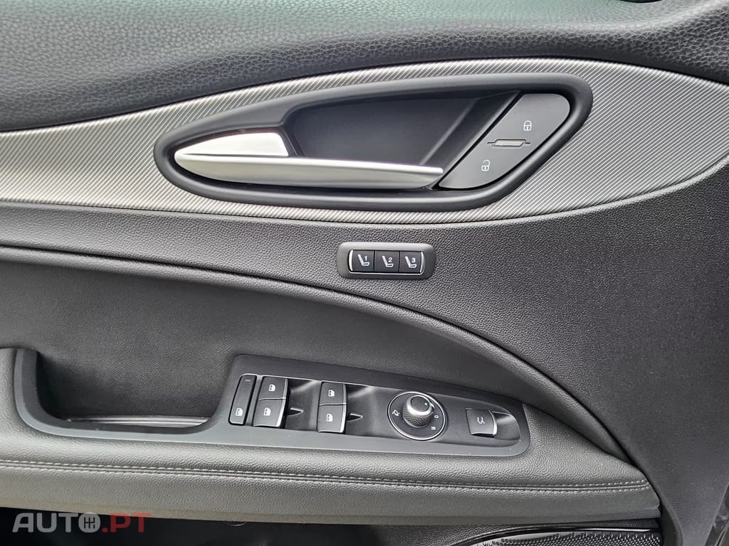 Alfa Romeo Stelvio 2.0 T Veloce Q4 AT8